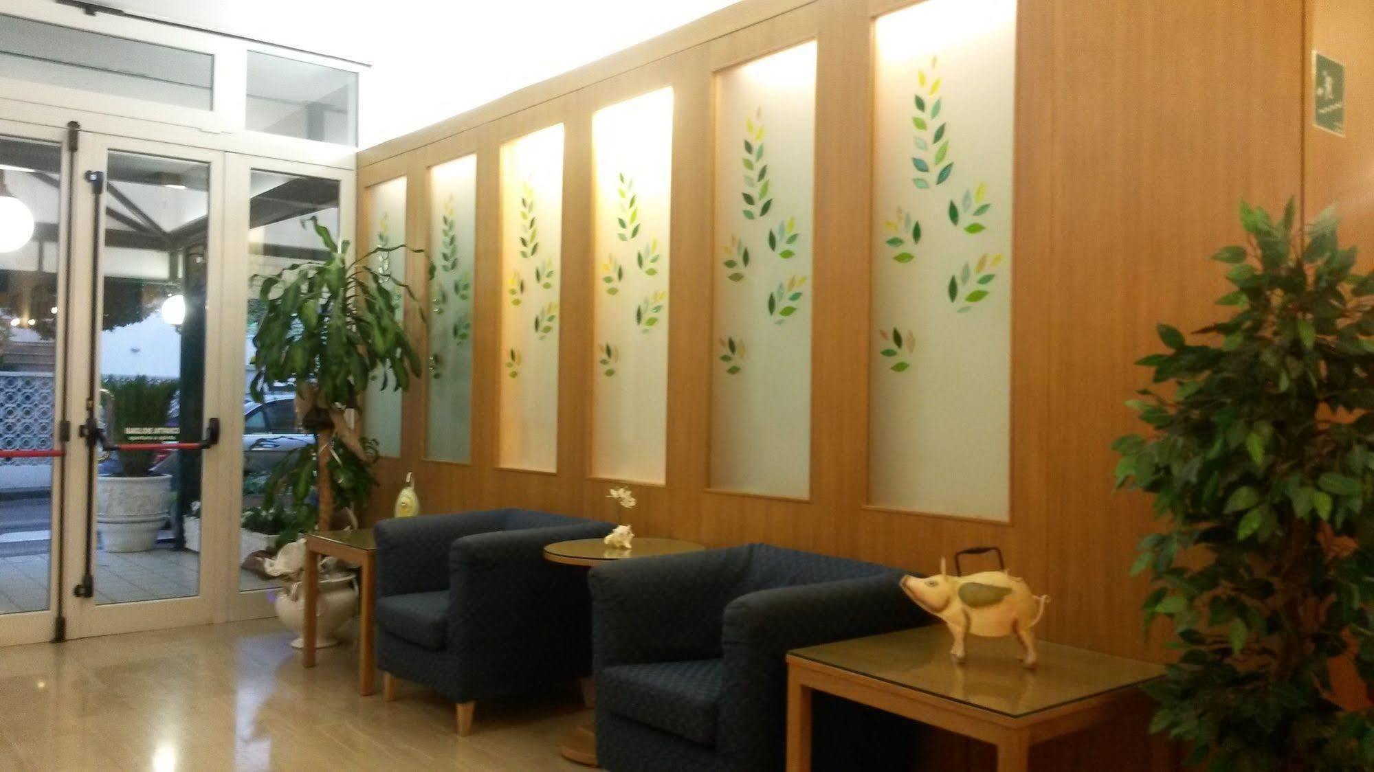 Hotel Gloria ลินญาโน ซับเบียโดโร ภายนอก รูปภาพ